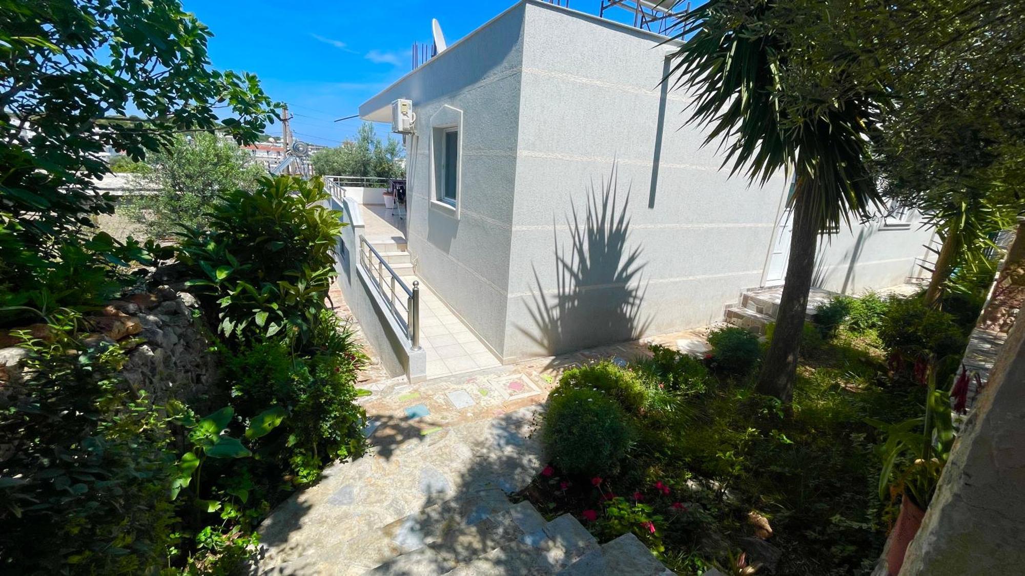 Guesthouse Shehu Ksamil Bagian luar foto